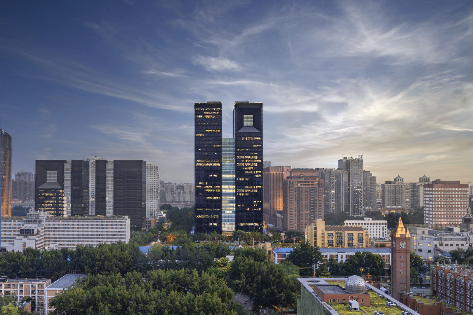 北京IFC大厦（国际财源中心）建筑外观远景